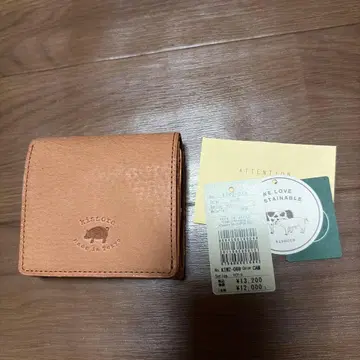 KISSORA 베이지 접이식 지갑 돈피