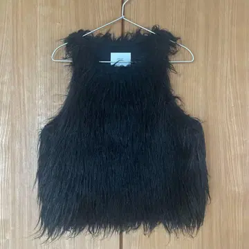 HATRA 2023AW - WELDER - / fur vest