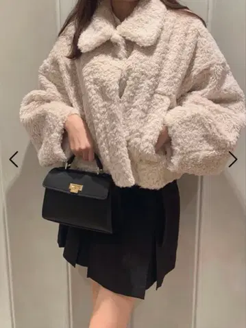 SNIDEL 스나이델 숏 보아 코트