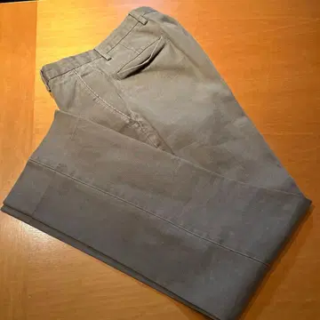 DKNY 카키 치노 팬츠