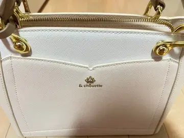 안도슈에트 비쥬 부착 핸드백