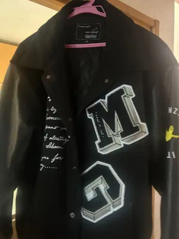 블랙 바시티 자켓 M&G Gonzales