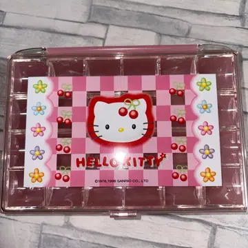 레트로 헬로키티 액세서리 케이스 칸막이 포함
