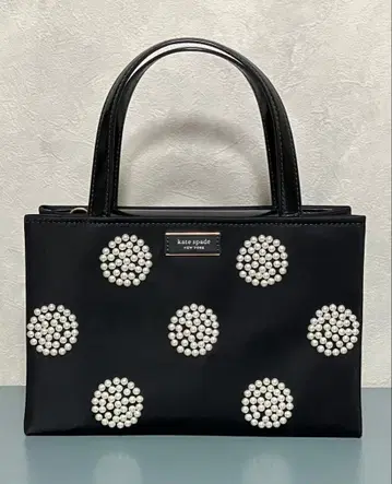 kate spade 펄 장식 블랙 토트백