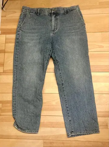 라이트 블루 스트레이트 데님 팬츠