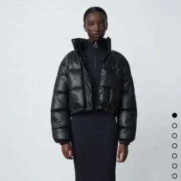 새상품급 ZARA 자라 인조 가죽 숏 기장 S 크롭 기장