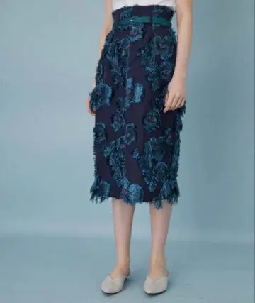 UNITED TOKYO 타이트 스커트