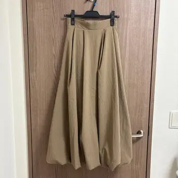 [ 새상품 ] 어반 리서치 SENSE OF PLACE 벌룬 스커트 M