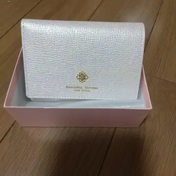 사만사 타바사 화이트 3단 폴더형 지갑