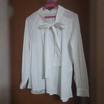 green label relaxing 리본 포함 화이트 셔츠