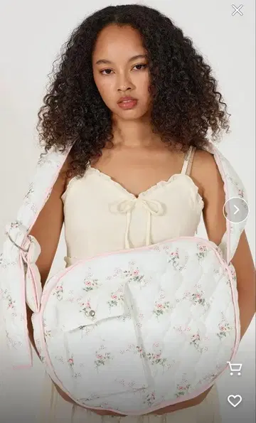 TINA: JOJUN 꽃무늬 퀼팅 숄더백