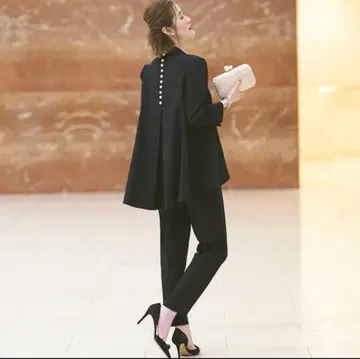 새상품 미사용 블랙 버튼 부착 팬츠 셋업 M 사이즈