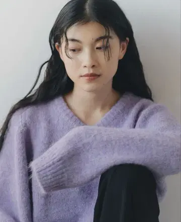 geeong v neck soft knit purple