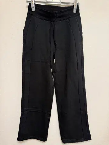 Scuba 미드라이즈 와이드 레그 팬츠 사이즈 4