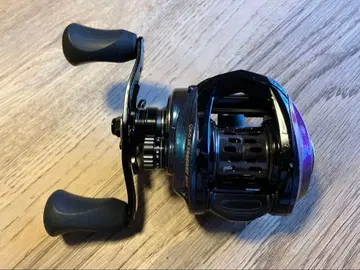 아부가르시아 레보 울트라캐스트 BF8 왼손잡이용