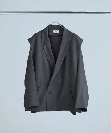 [ SOCCE ] 페이크 레이어드 더블 테일러드 자켓