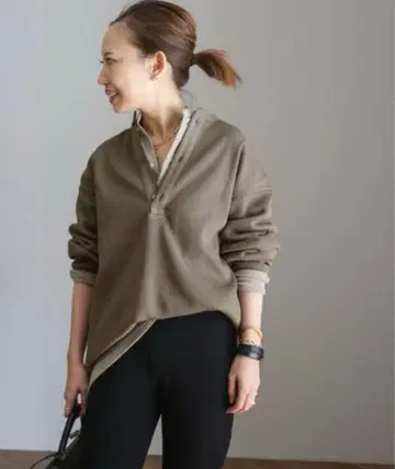 아메리카나 22SS 두지엠 클라세 별주 와플 헨리 T셔츠