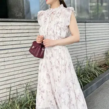 snidel 프린트 플리츠 셔링 원피스