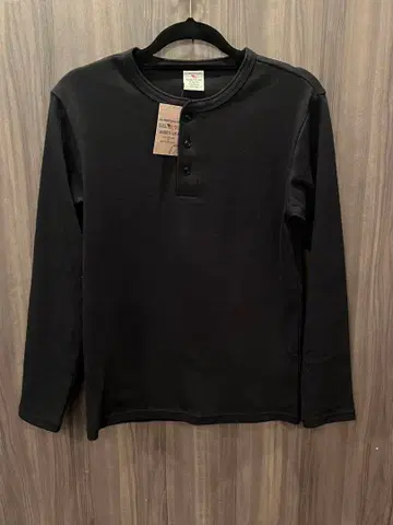 AVIREX 헨리넥 셔츠 미사용 새상품 M 사이즈