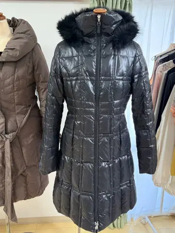 블랙 다운 자켓 M