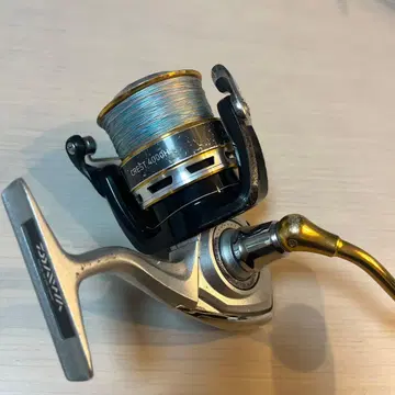 스피닝 릴 CREST 4000H