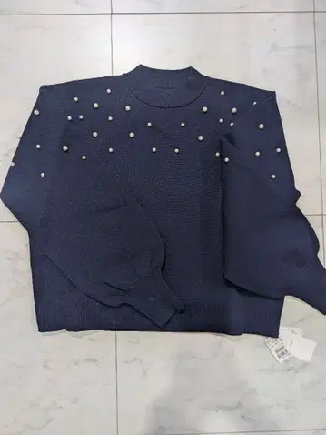 [ 미사용 새상품 ] vin 펄 니트 스웨터 네이비 야마다야