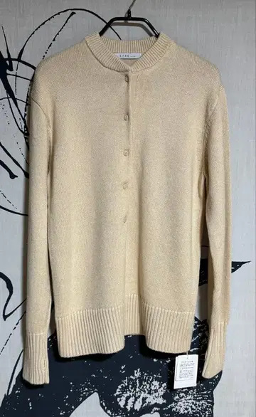 ETRE TOKYO 에트르 프론트 버튼 미들 게이지 니트 풀오버 새상품