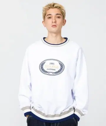 XLARGE 화이트 트레이닝복