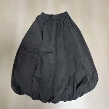 [ 미사용 새상품 ] [프레미이 콜로미이] 차콜 코쿤 스커트