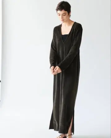 WALANCE*cotton velour deep v-neck dress