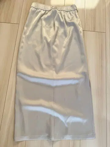 [미사용 새상품] allureville 실버 롱 스커트