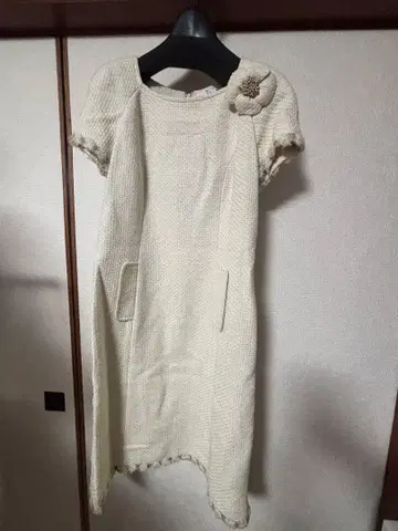아이보리 트위드풍 반팔 원피스