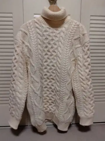 ZARA 두꺼운 케이블 니트 스웨터 XL 크림색