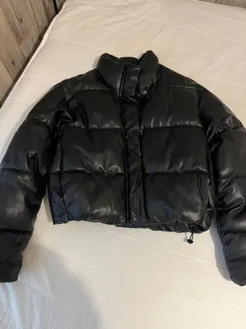 ZARA 페이크 가죽 자켓 XS