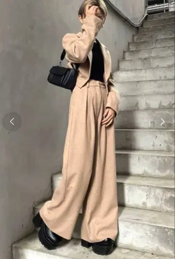 에모다 EMODA 베이지 울 혼방 와이드 팬츠 셋업