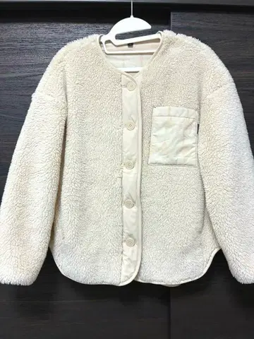 유니클로 x 마리메꼬 플리스 자켓