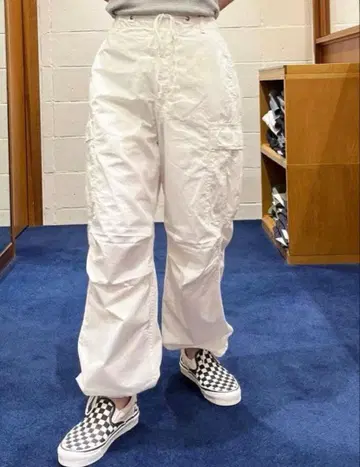 THE SHINZONE WIND OVER PANTS WHITE