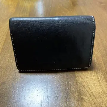 블랙 가죽 접이식 지갑 트래커