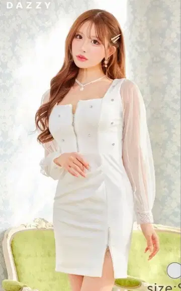 DAZZY 화이트 슬리브 드레스 9호