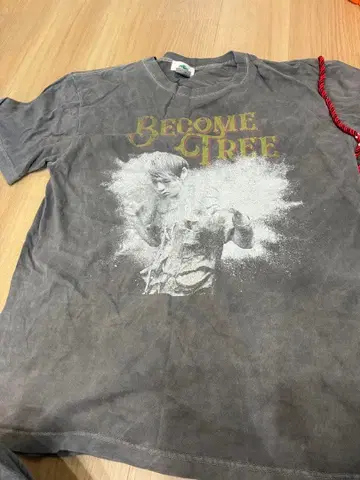 BECOME TREE 그래픽 T셔츠 UVERworld