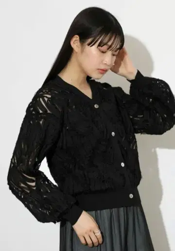 새상품 RADIATE 라디에이트 자카드 시어 니트 가디건 블랙
