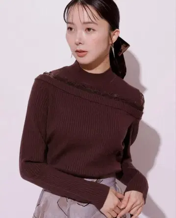 Mystrada 숄더컷 레이스 니트