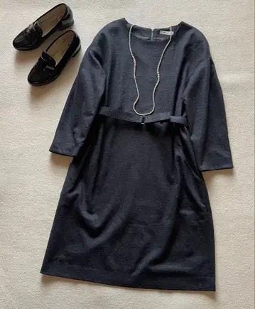 새상품 투모로우랜드 벨트 포함 멜톤 울 코쿤 원피스