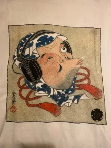 헨타이웍스 T셔츠