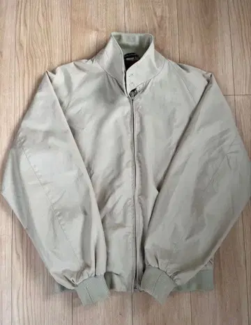 컨디션 최상 바라쿠타 g9 70s 베이지 점퍼 사이즈 38