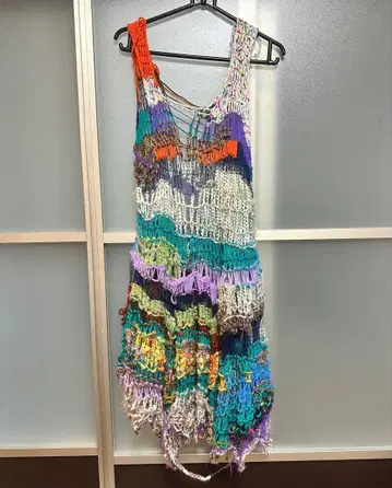 멀티 컬러 손뜨개질 슬리브리스 원피스