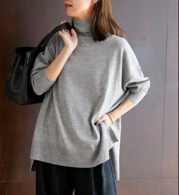 BiellaYarn 와이드 터틀넥