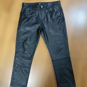 ZARA 블랙 부드러운 가죽 느낌 인조 가죽 라이더 팬츠 사이즈 L