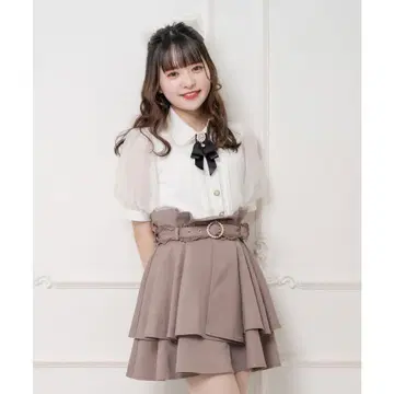 ROJITA 펄 장식 옷깃 반팔 셔츠