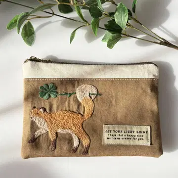 [ #45 ] 네잎 클로버와 여우 자수 지퍼 파우치